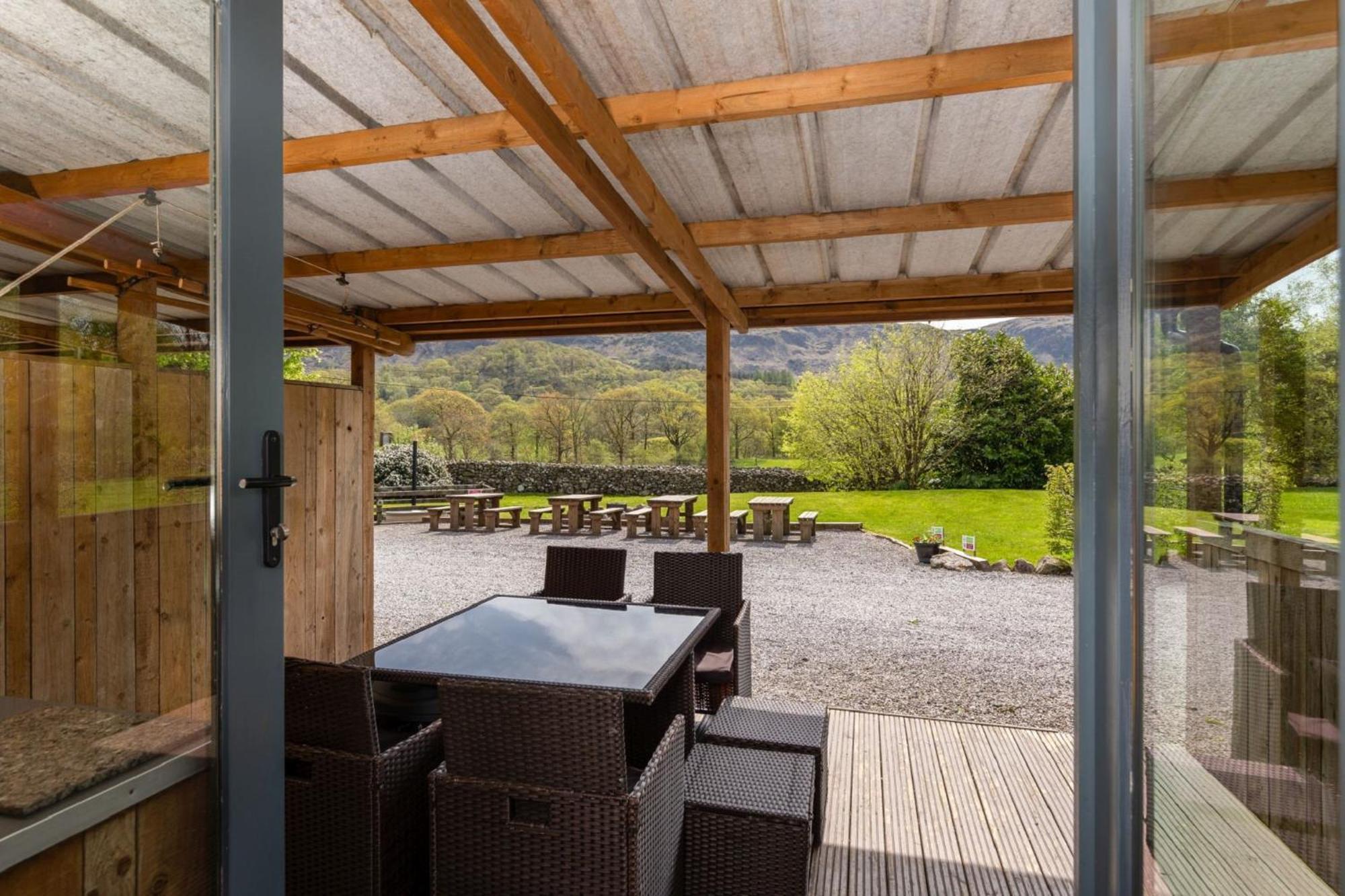 Cosy Glamping In The Eskdale Valley - Studio Lodges And Mega Pods Exterior photo